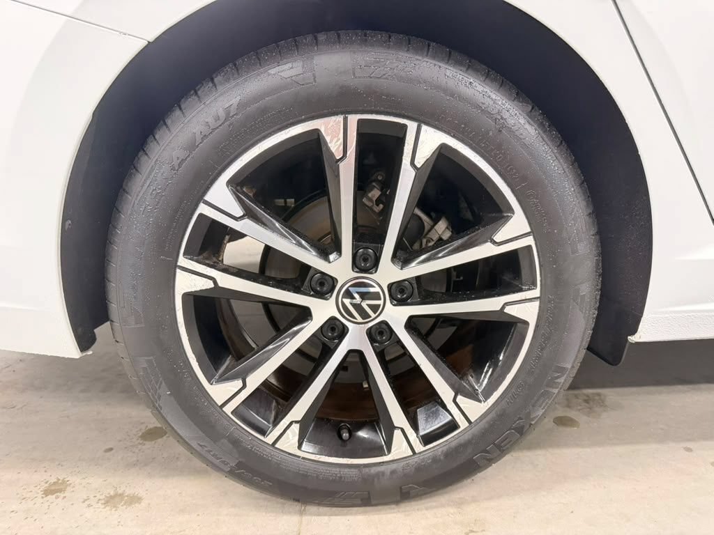 Used 2023 Volkswagen Jetta Sport FWD image 18