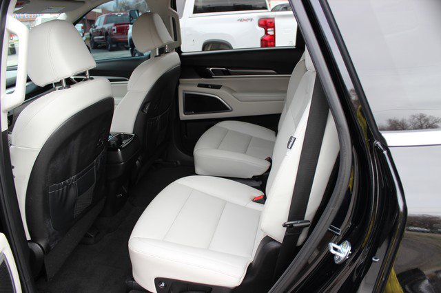 Used 2023 Kia Telluride S w/ S Sunroof Package image 6