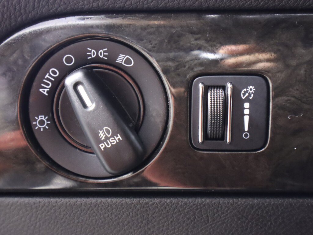 Used 2015 Dodge Durango Citadel w/ Technology Group RWD image 10