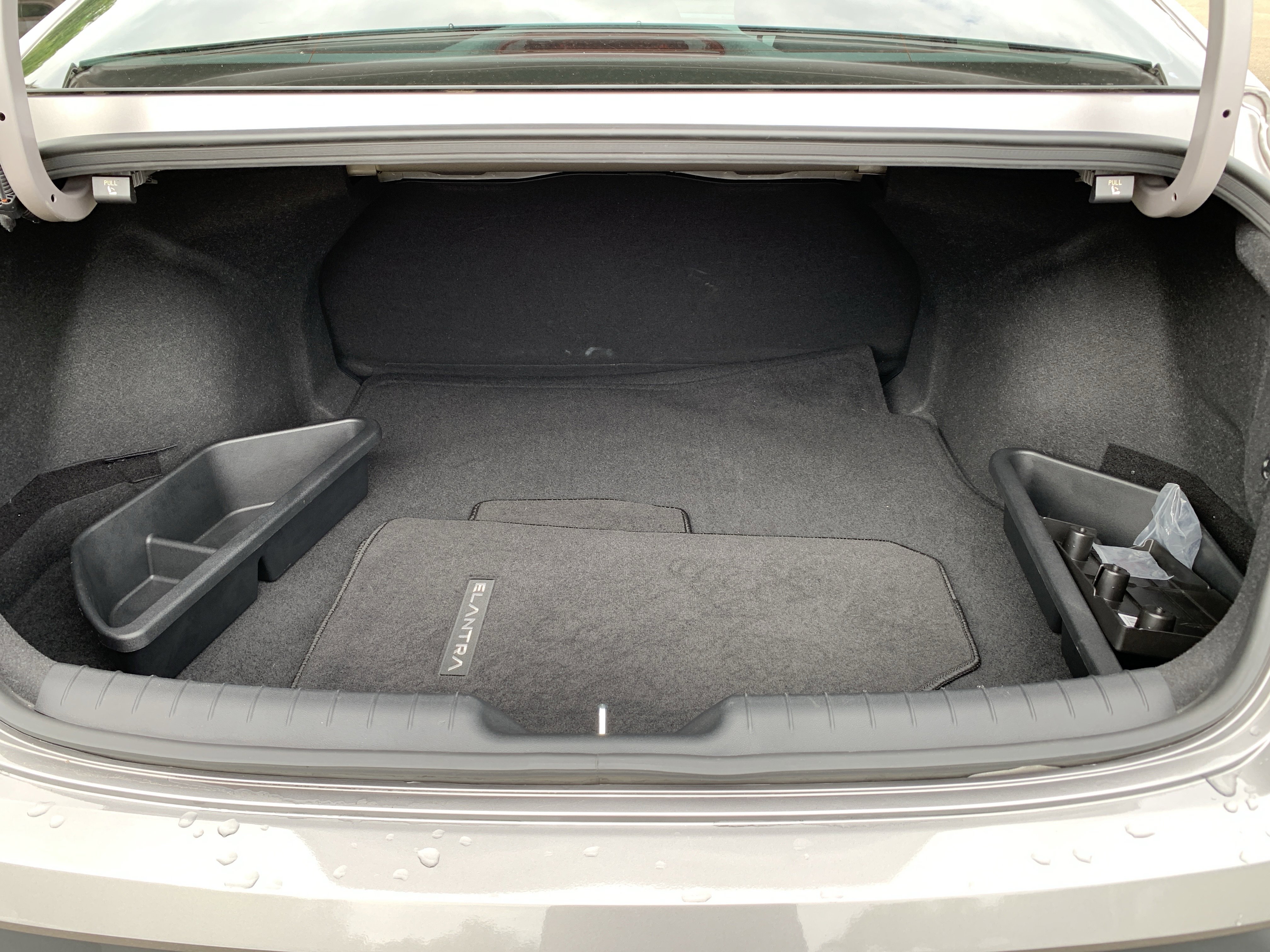 Used 2024 Hyundai Elantra SEL FWD image 37