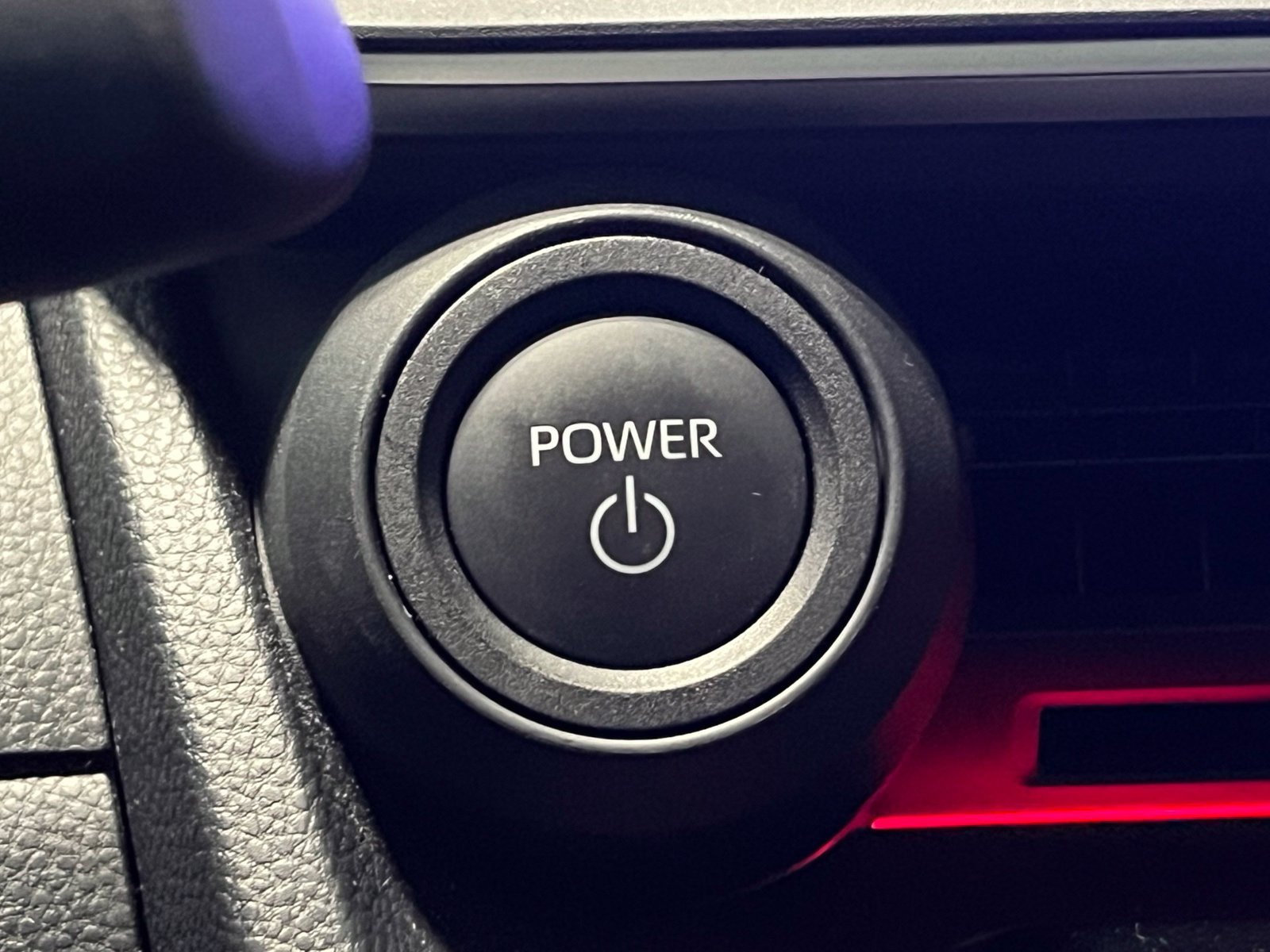 Used 2024 Toyota Prius Prime FWD image 29