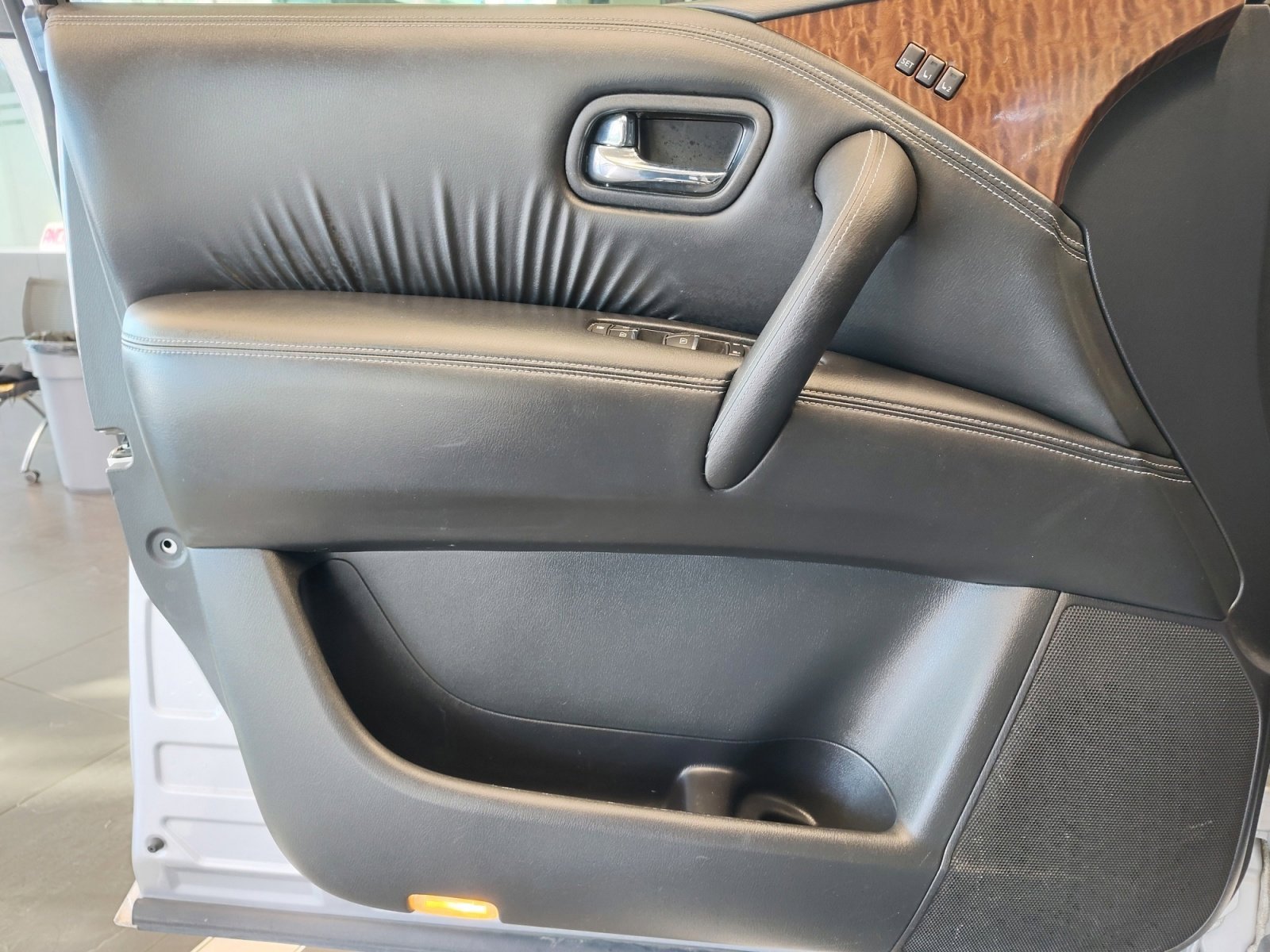 Used 2018 Nissan Armada SL w/ Premium Package image 30