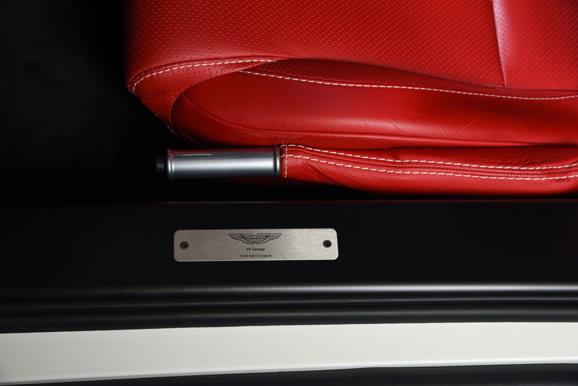 Used 2013 Aston Martin V8 Vantage Coupe image 14