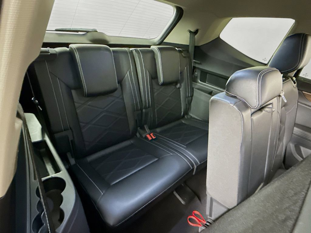 Used 2024 Volkswagen Atlas SE image 30