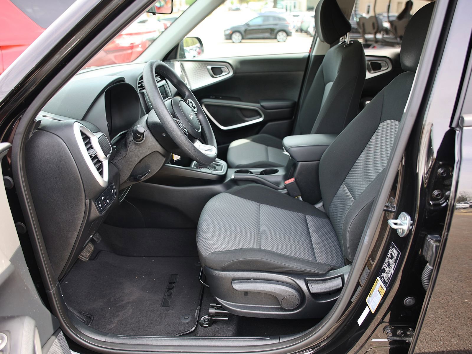 Used 2022 Kia Soul LX w/ Technology Package FWD image 15