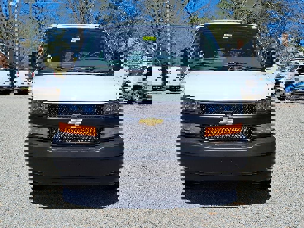 New 2026 Chevrolet Express 2500 Extended w/ Driver Convenience Package RWD image 2