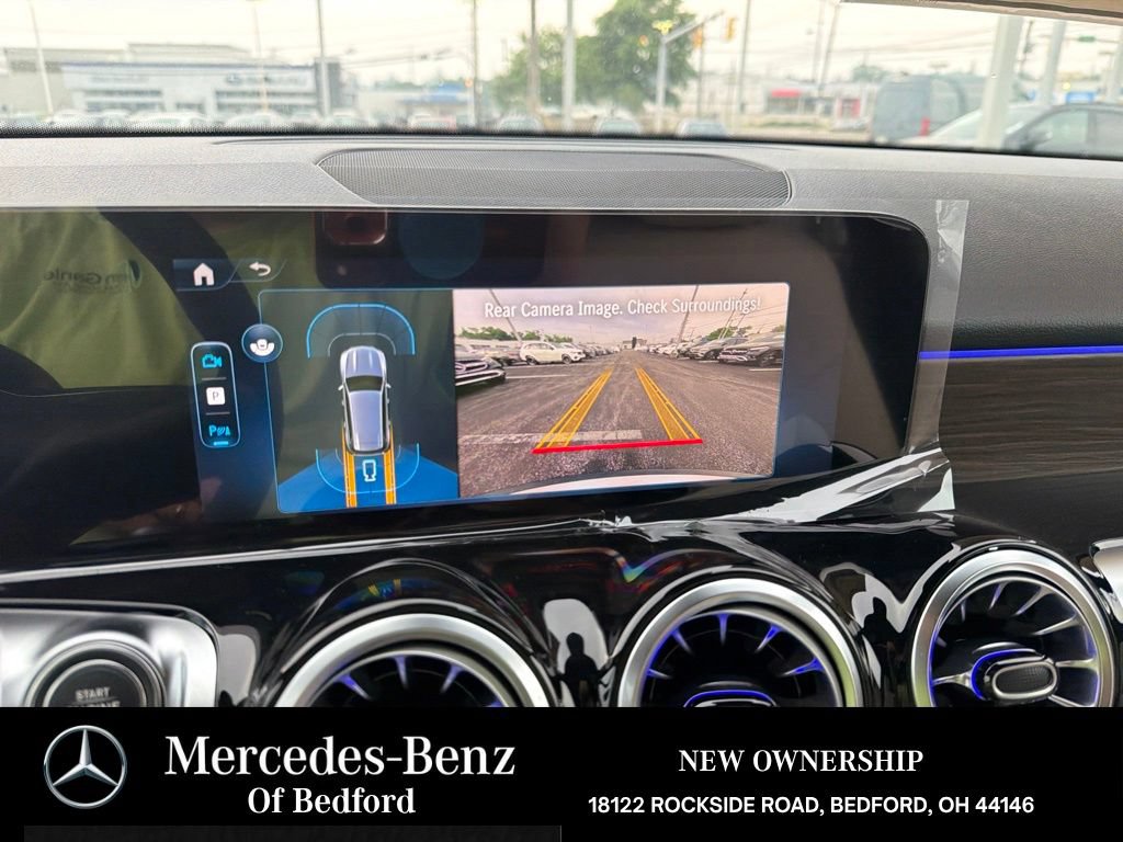 New 2026 Mercedes-Benz GLB 250 4MATIC image 15