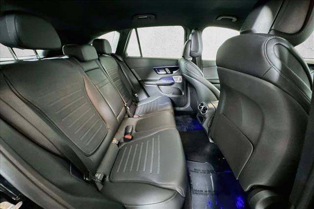 Used 2026 Mercedes-Benz GLC 300 4MATIC image 25