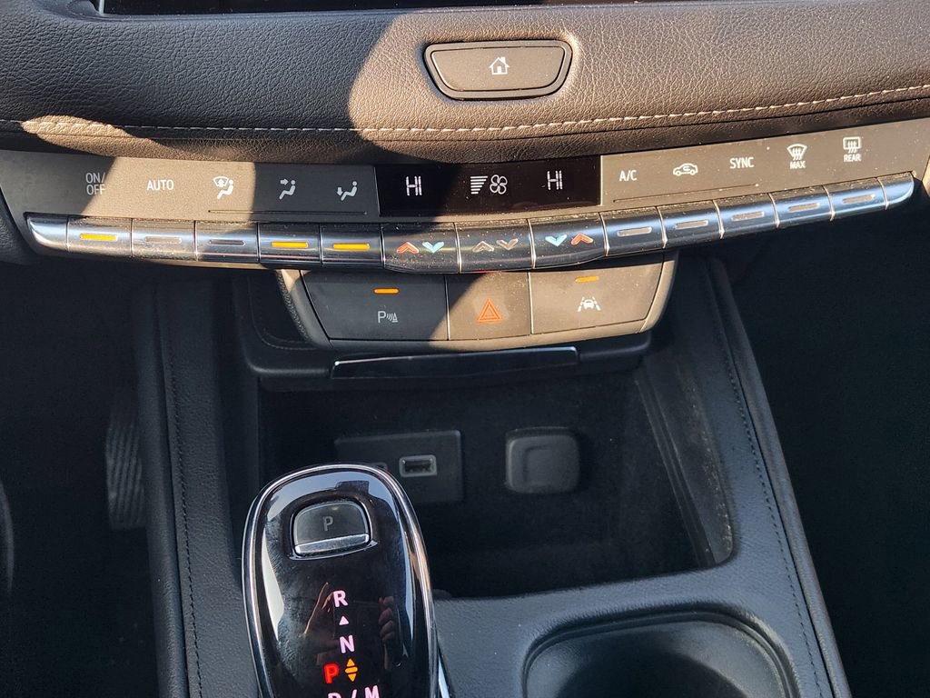 Used 2023 Cadillac XT4 Premium Luxury image 19
