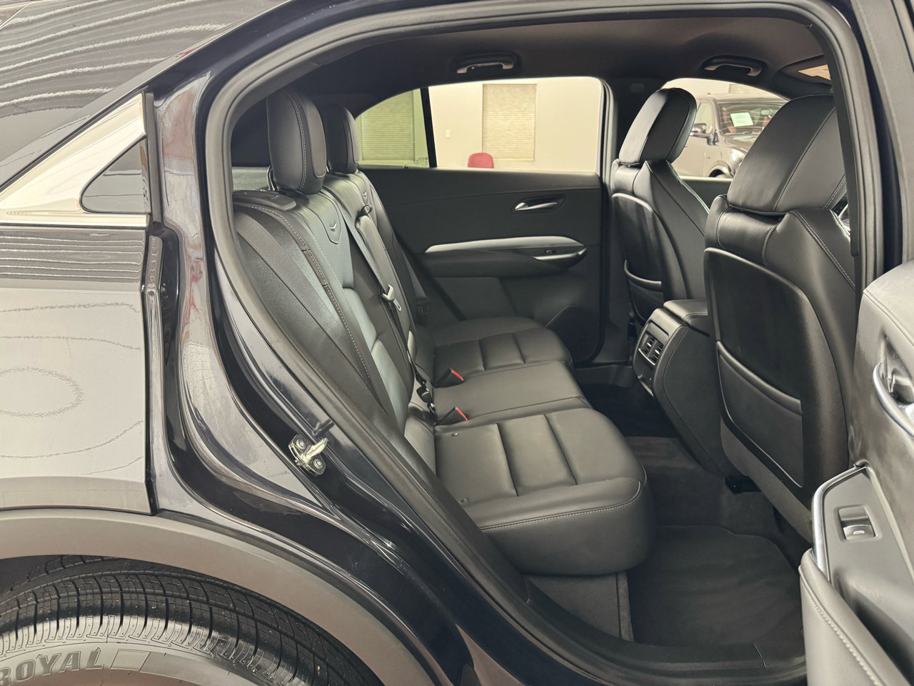 Used 2022 Cadillac XT4 Premium Luxury w/ Enhanced Visibility Package image 35