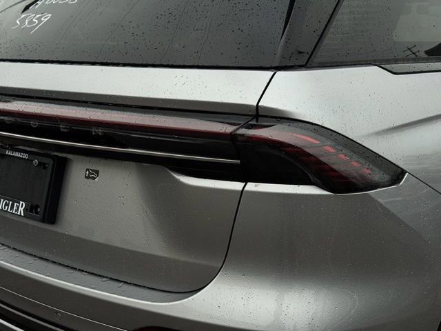 New 2026 Lincoln Nautilus Reserve w/ Jet Appearance Package image 6