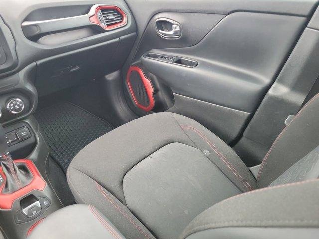 Used 2017 Jeep Renegade Trailhawk image 16