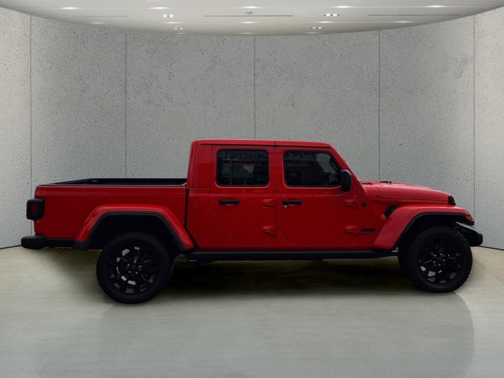 Used 2024 Jeep Gladiator Sport AWD/4WD image 6