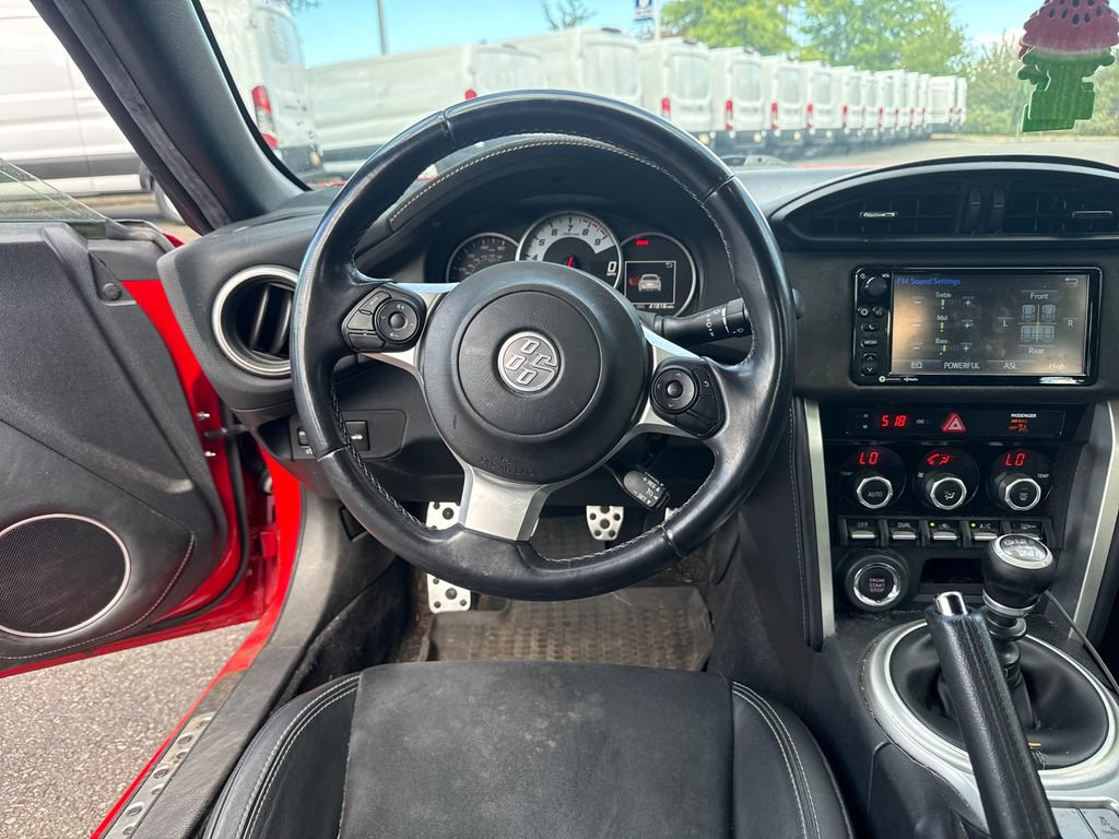 Used 2019 Toyota 86 RWD image 17