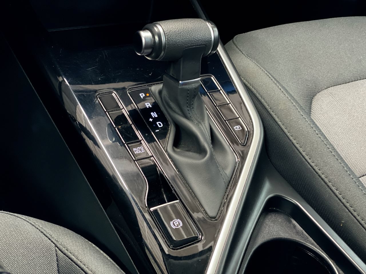 Certified 2025 Kia Niro LX FWD image 24