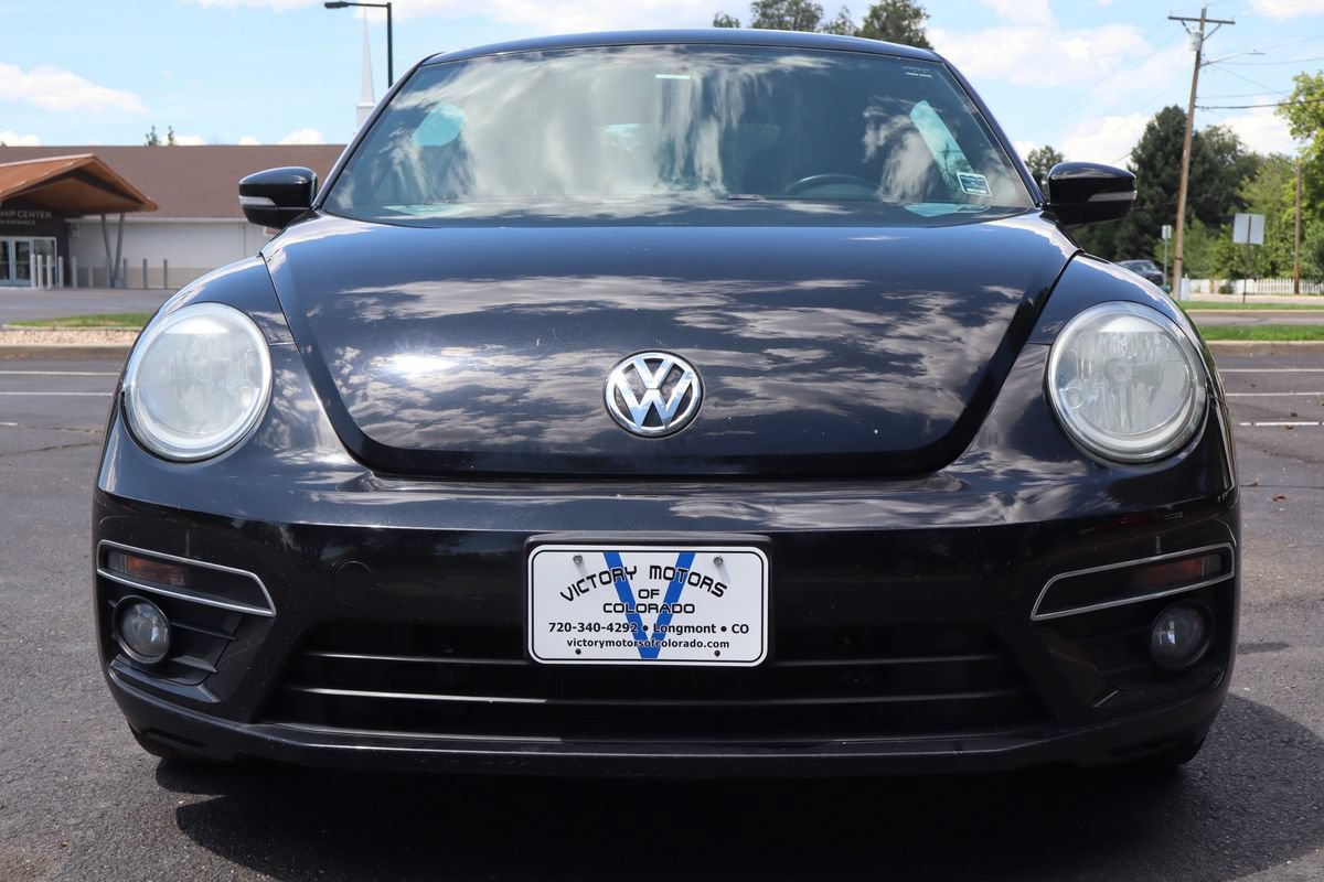 Used 2013 Volkswagen Beetle 2.0T FWD image 13