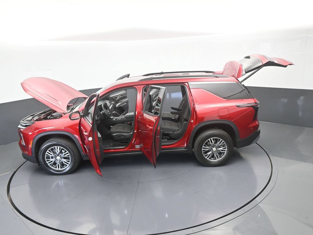 Used 2024 Chevrolet Traverse LT FWD image 69