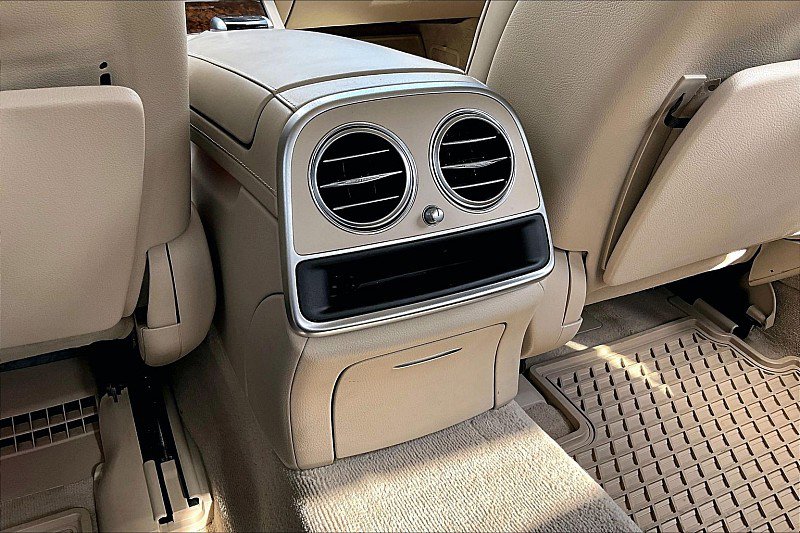 Used 2015 Mercedes-Benz S 550 4MATIC Sedan w/ Sport Package image 23