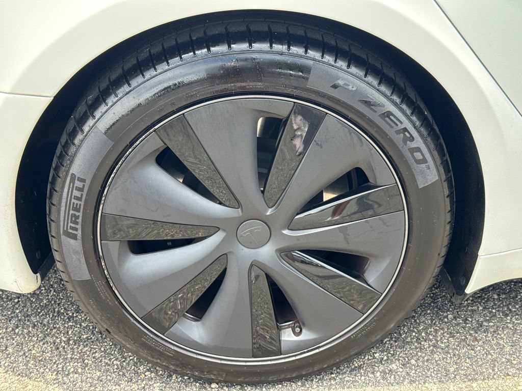 Used 2022 Tesla Model S AWD/4WD image 17