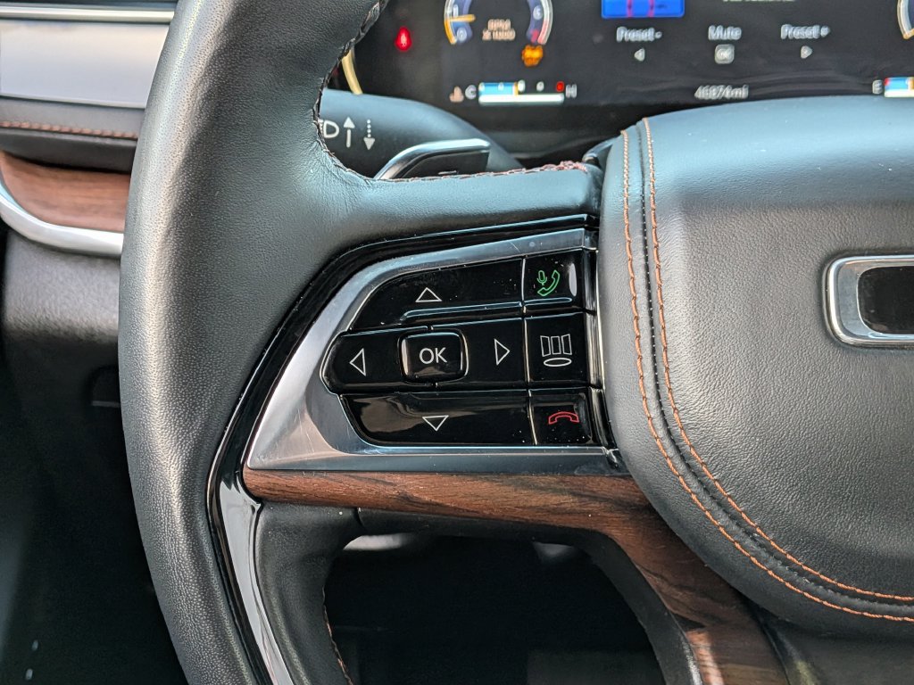 Used 2024 Jeep Grand Cherokee Summit w/ Adv Protech Group IV AWD/4WD image 35