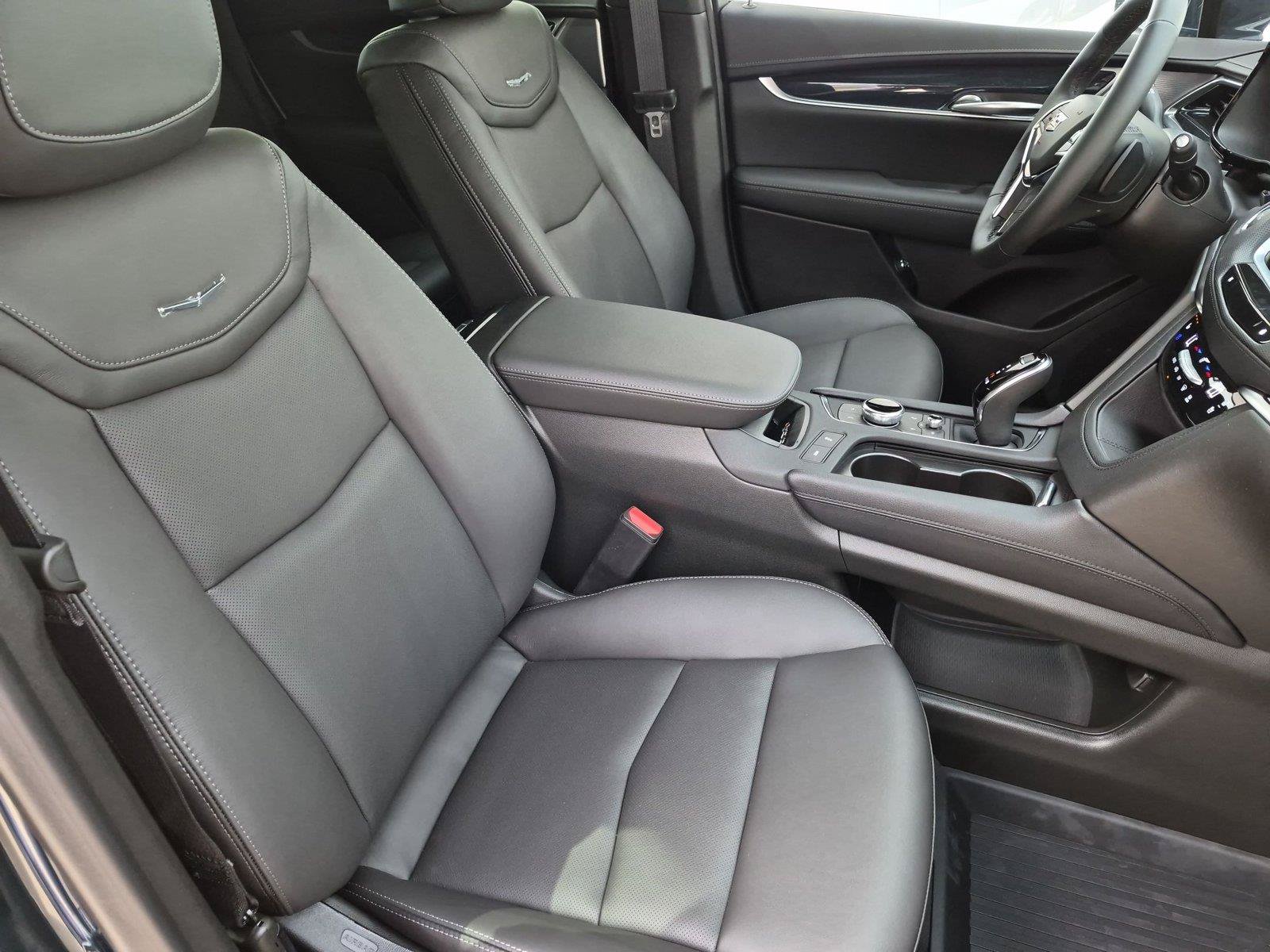 New 2026 Cadillac XT5 Premium Luxury w/ Driver Assist Package FWD image 29