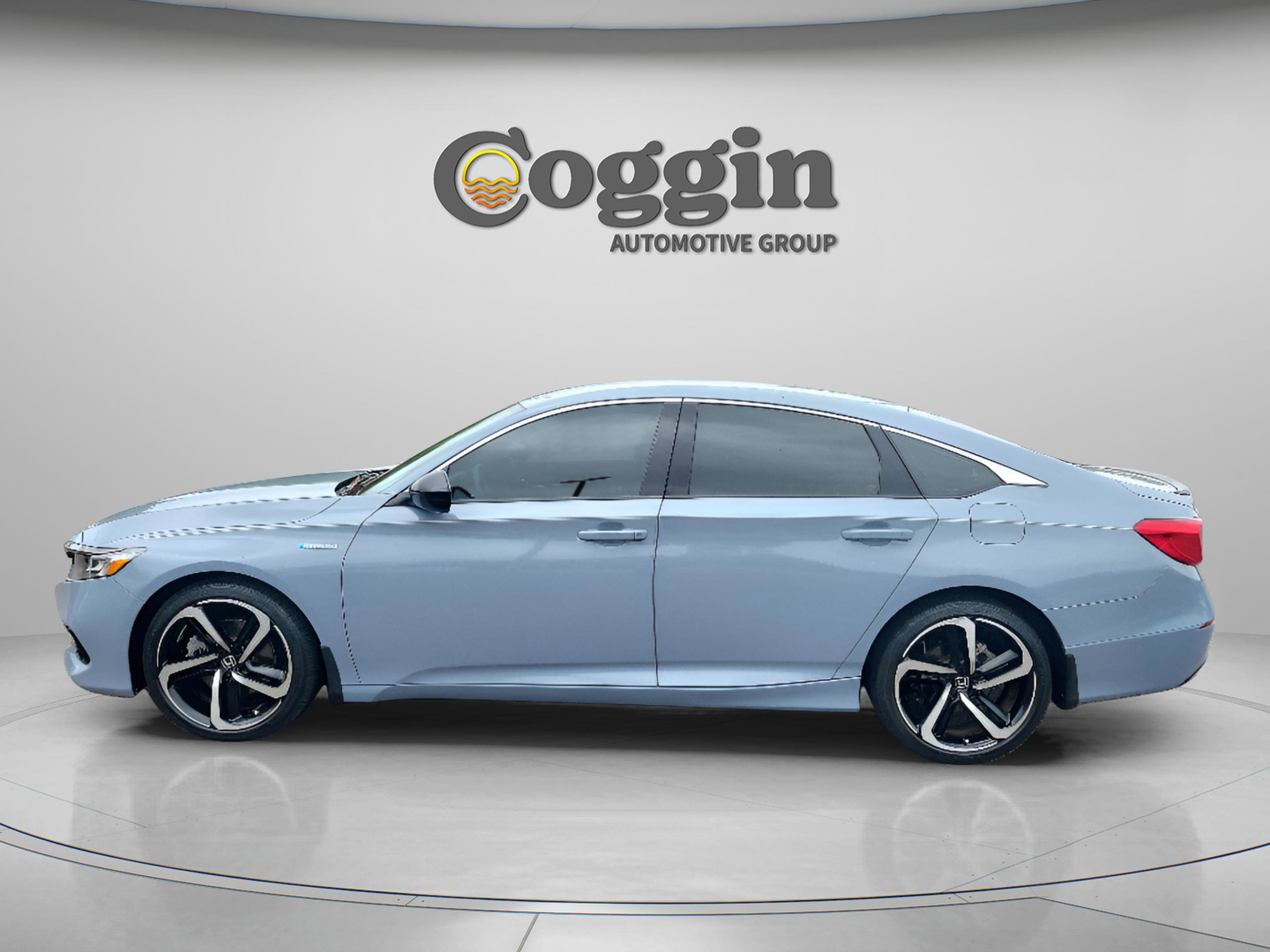 Used 2022 Honda Accord Sport image 2