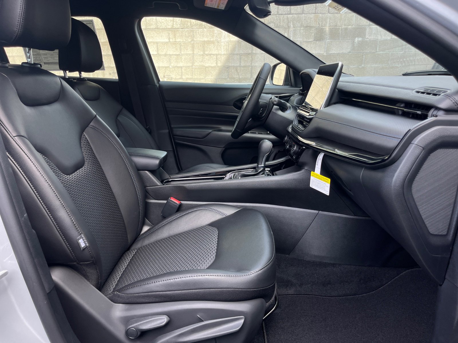 New 2026 Jeep Compass Latitude image 26