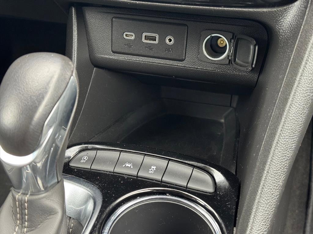 Used 2022 Buick Encore GX Preferred image 16