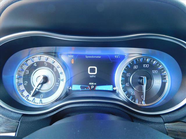 Used 2021 Chrysler 300 Touring w/ Driver Convenience Group RWD image 17