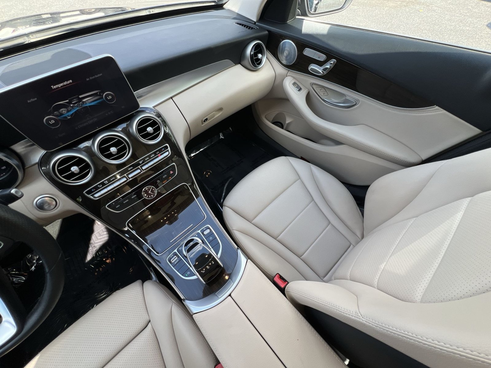 Used 2015 Mercedes-Benz C 300 4MATIC Sedan image 14