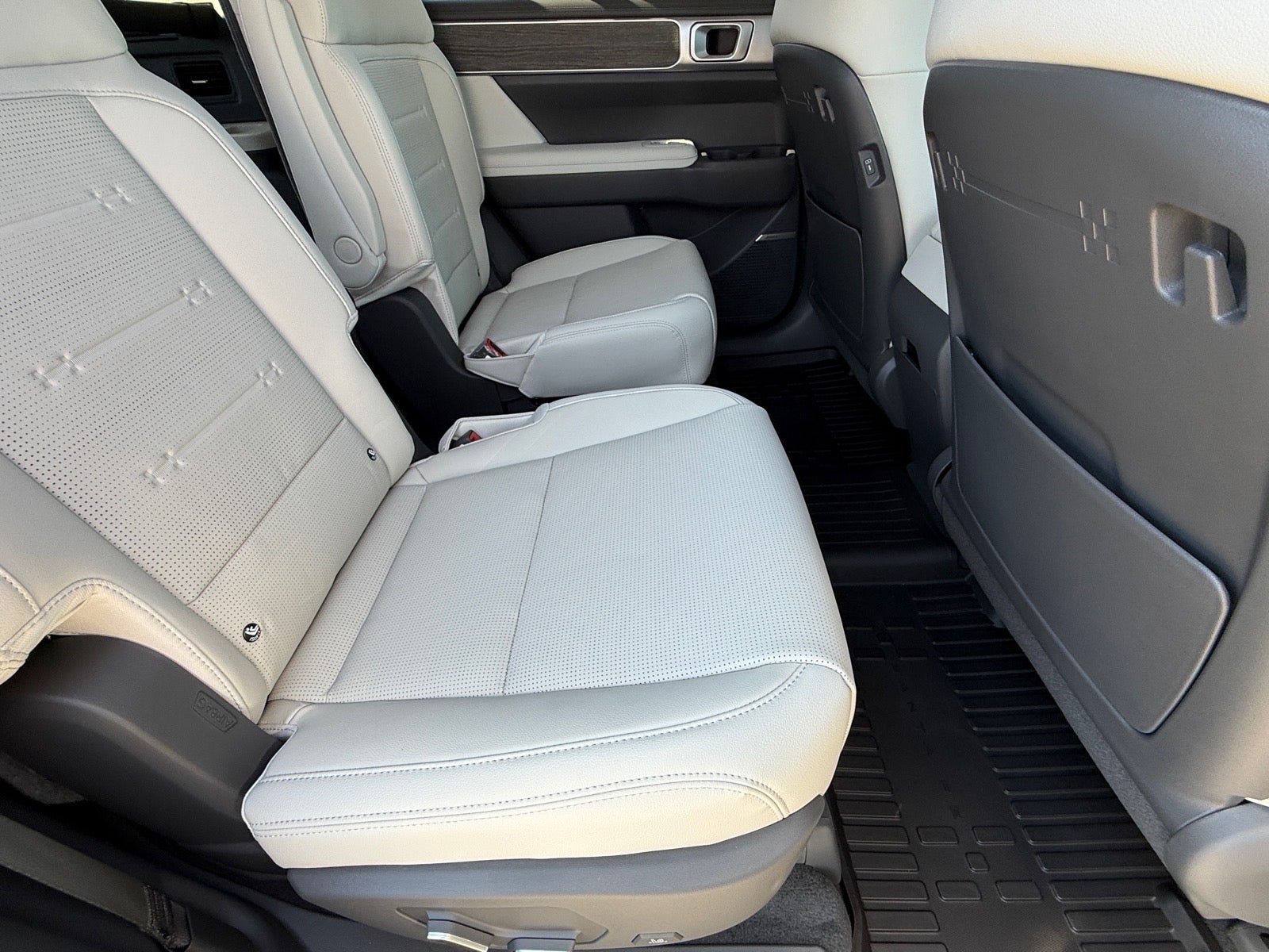 New 2027 Hyundai Santa Fe Limited AWD/4WD image 11