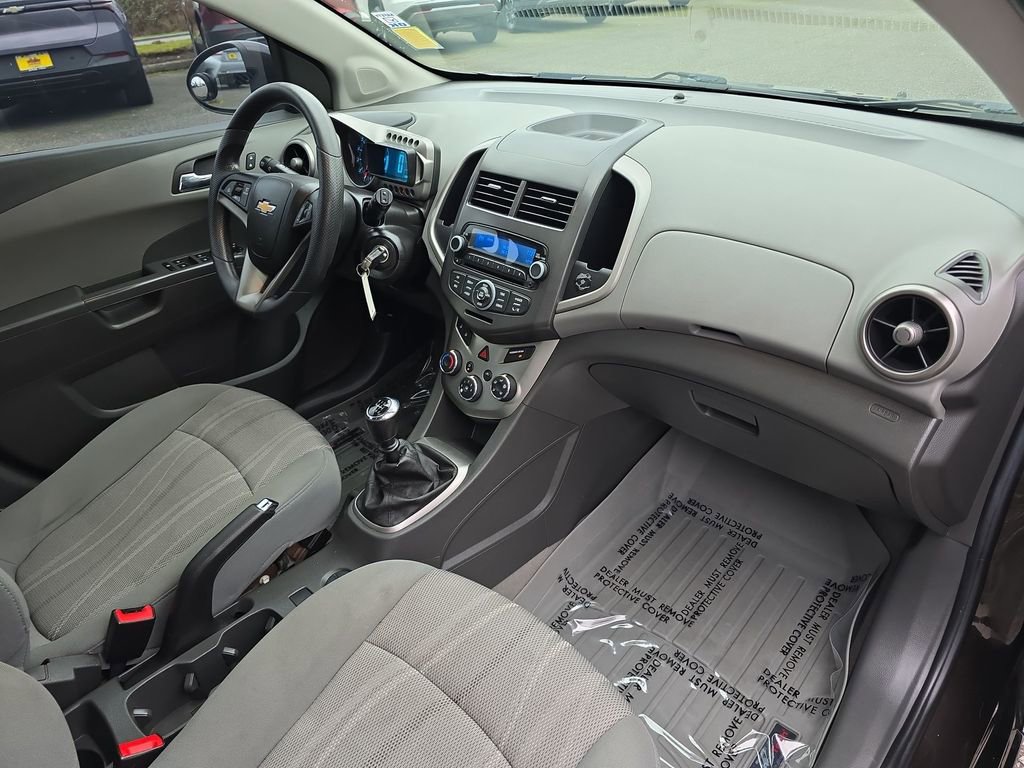Used 2015 Chevrolet Sonic LT w/ Fun and Sun Package image 28