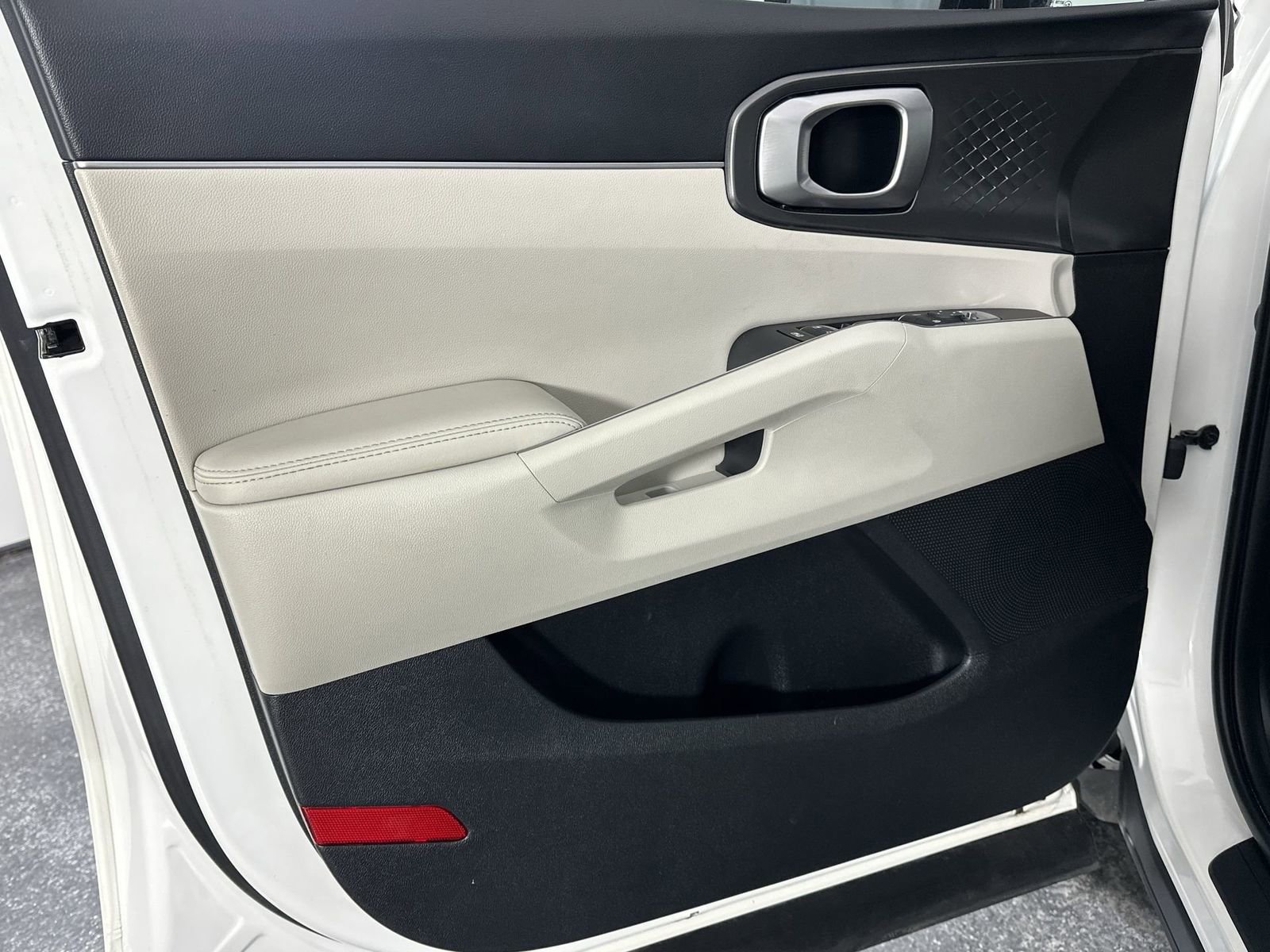 Used 2022 Kia Sorento EX image 33