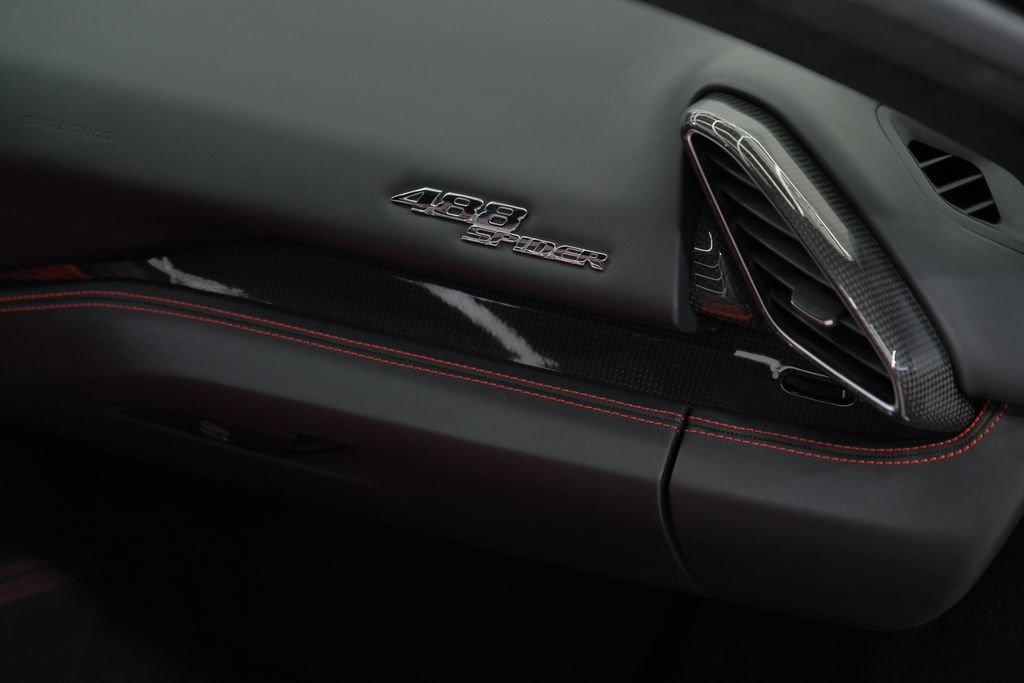 Used 2019 Ferrari 488 Spider image 38