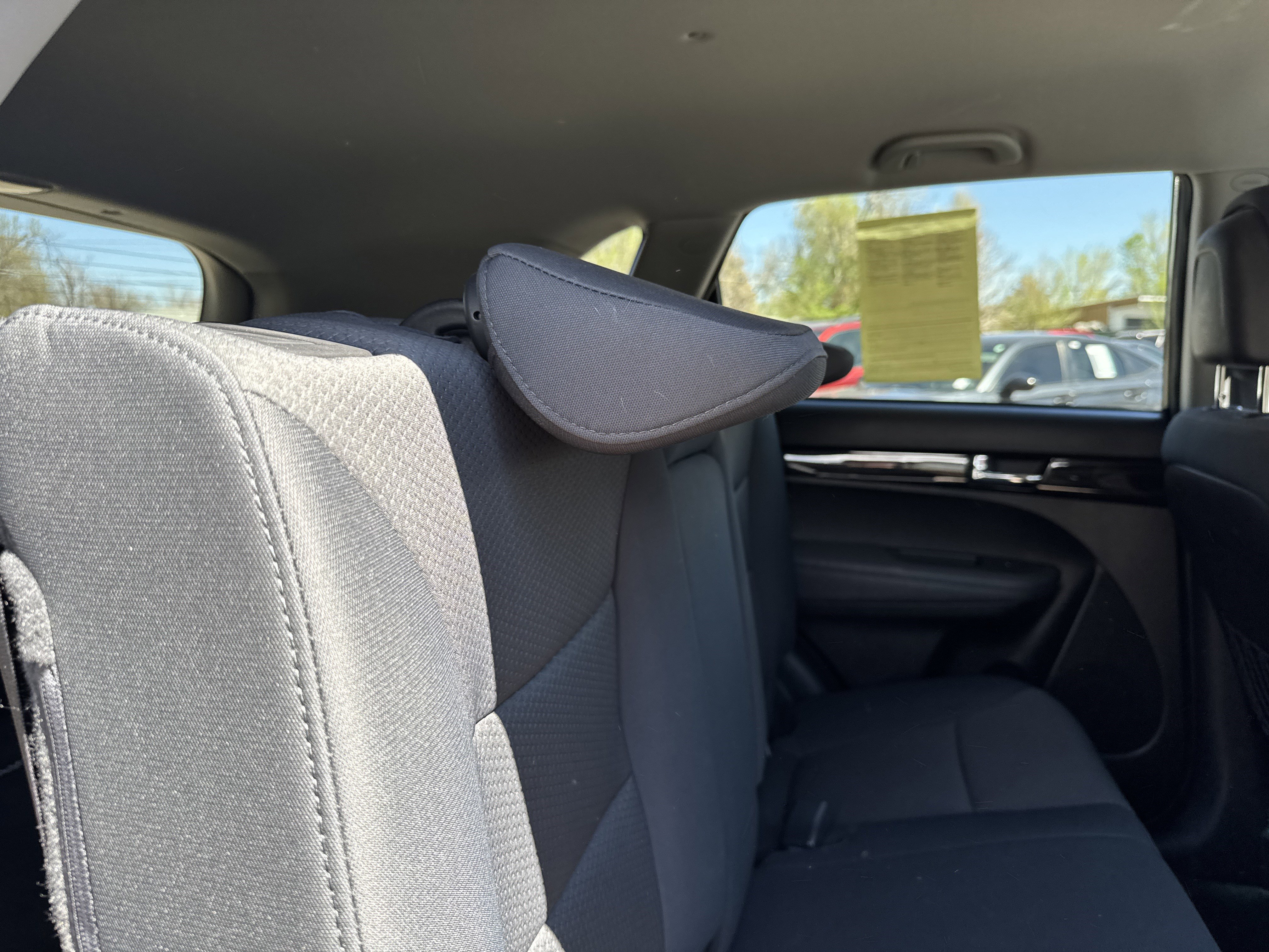 Used 2013 Kia Sorento LX image 19