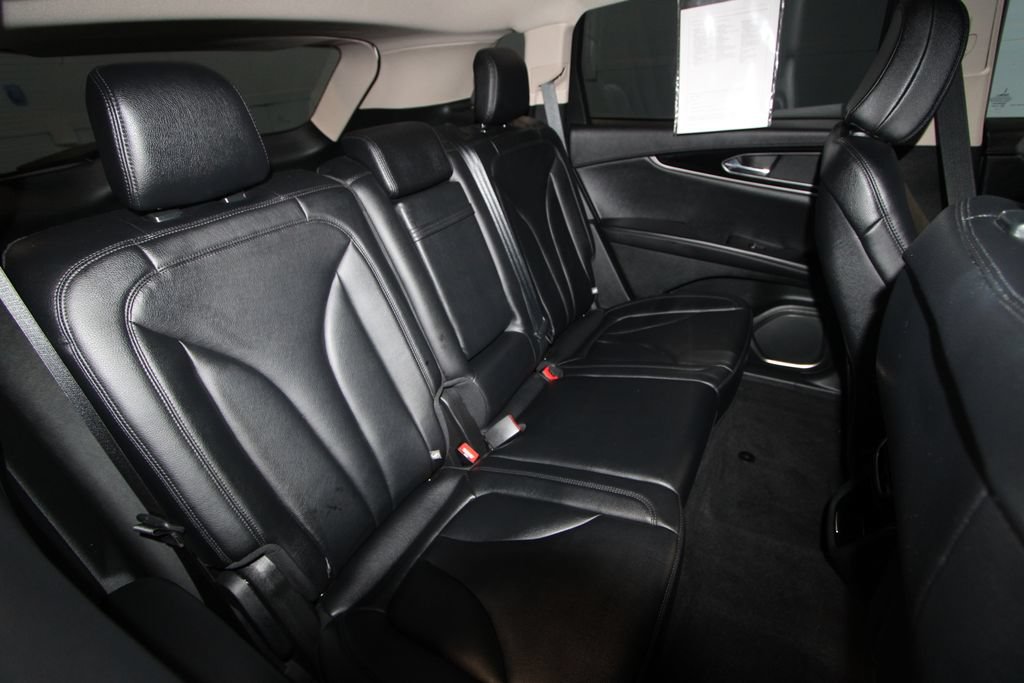 Used 2023 Lincoln Nautilus FWD image 25
