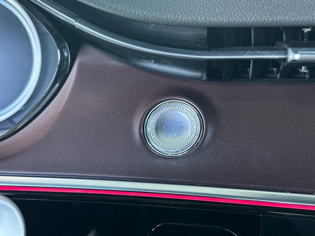 Used 2023 Genesis GV70 2.5T Advanced w/ Advanced Package image 23