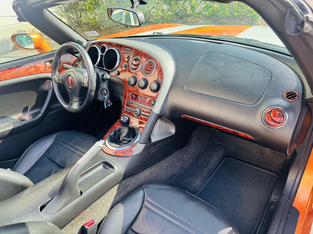 Used 2006 Pontiac Solstice Convertible w/ Premium Package RWD image 16