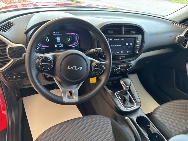 Used 2024 Kia Soul LX w/ Option Group 015 image 16