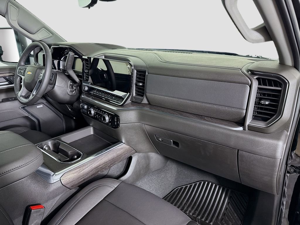 New 2025 Chevrolet Silverado 2500 LTZ w/ LTZ Convenience Package image 29