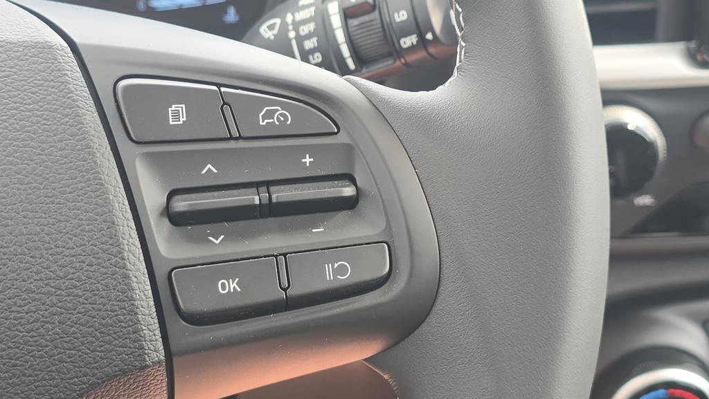 New 2026 Hyundai Venue SEL FWD image 25