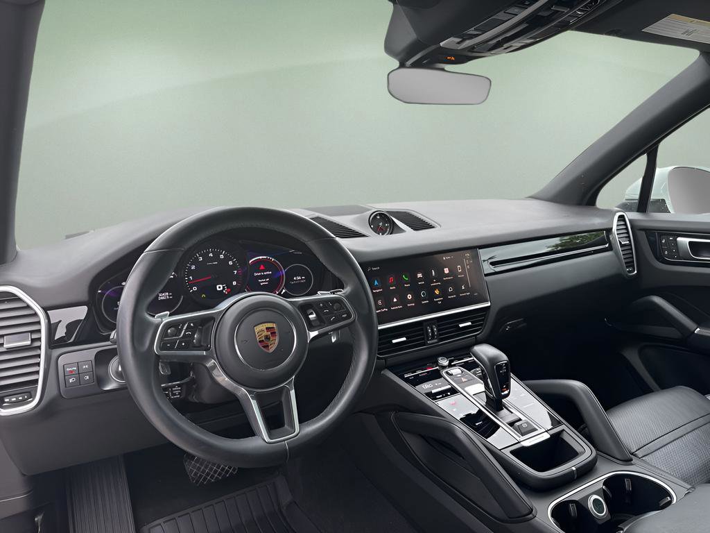 Used 2023 Porsche Cayenne Base image 33