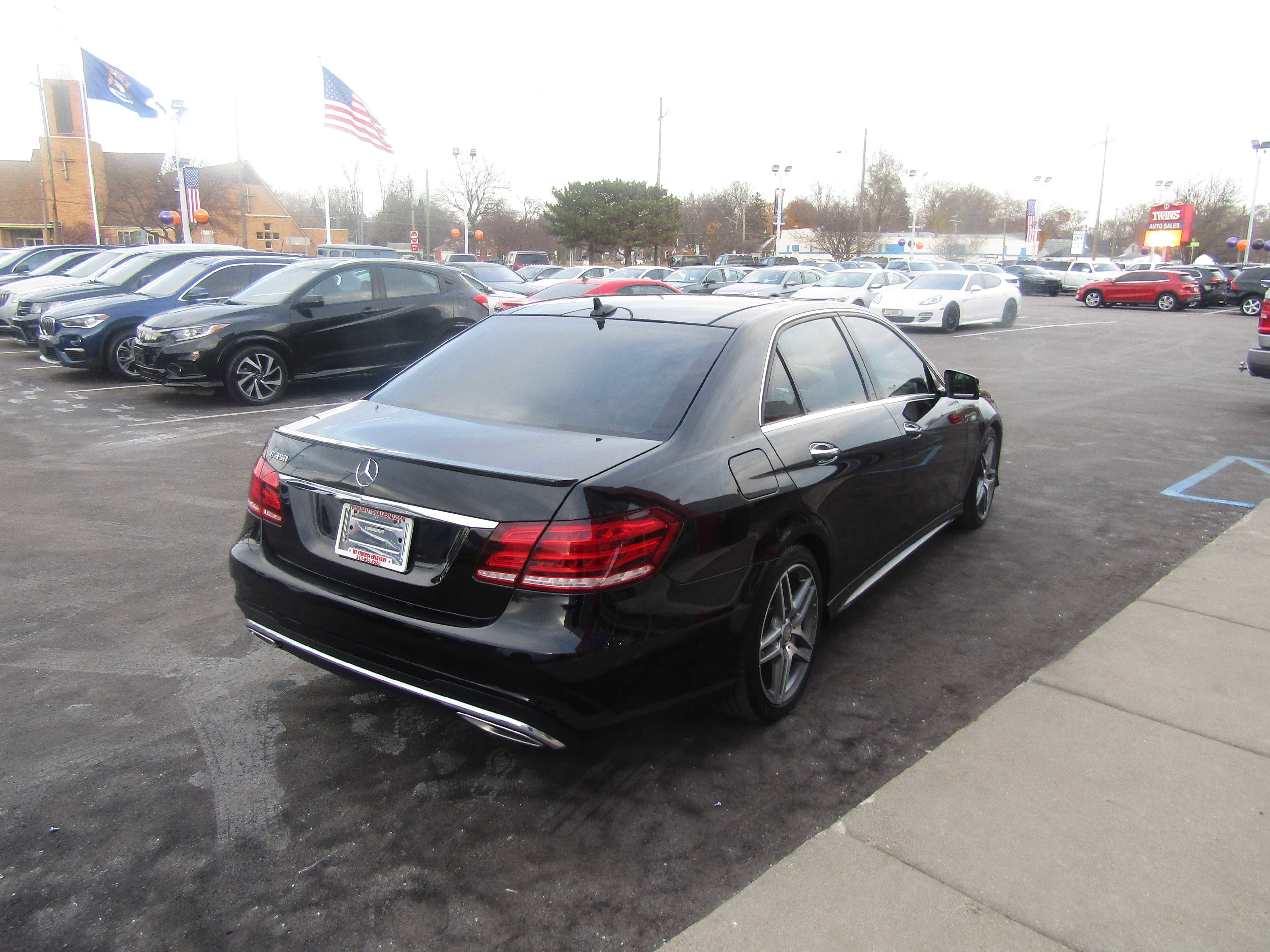 Used 2015 Mercedes-Benz E 350 4MATIC Sedan w/ Premium 1 Package image 4