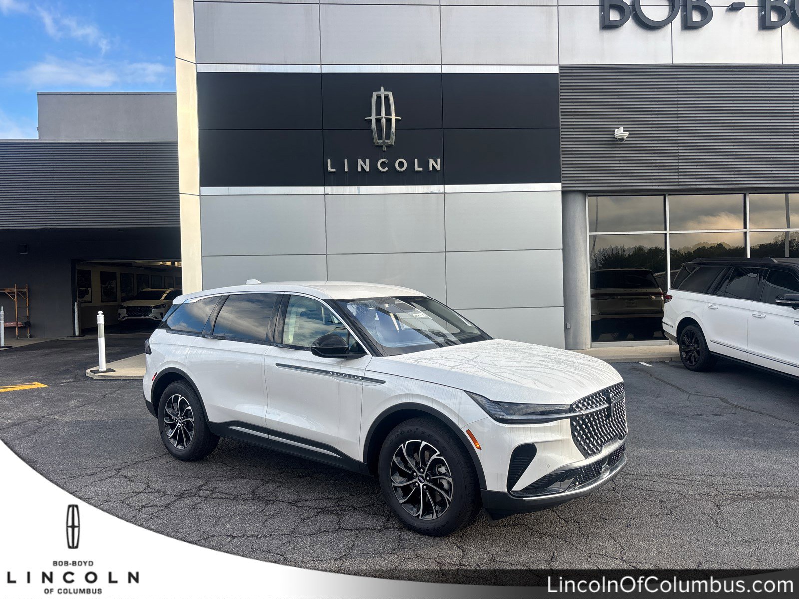 New 2025 Lincoln Nautilus Premier