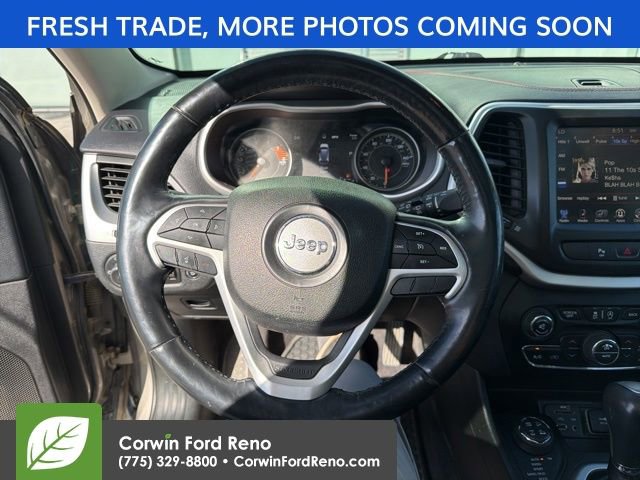 Used 2018 Jeep Cherokee Trailhawk w/ Quick Order Package 27L AWD/4WD image 14
