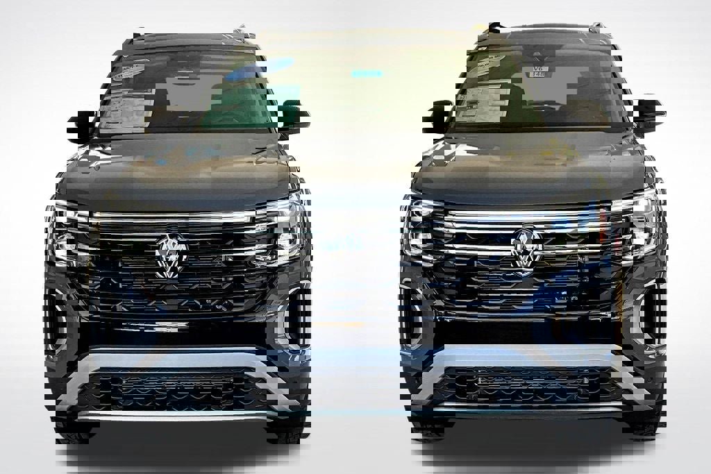 New 2026 Volkswagen Atlas Peak Edition image 2