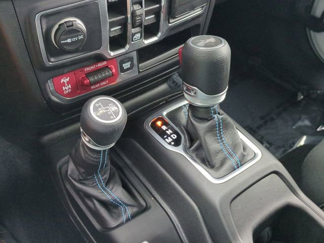 Used 2023 Jeep Wrangler Unlimited Rubicon 4xe w/ Cold Weather Group AWD/4WD image 25