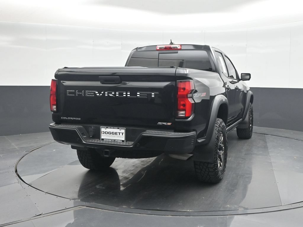 Used 2025 Chevrolet Colorado ZR2 w/ Technology Package AWD/4WD image 25
