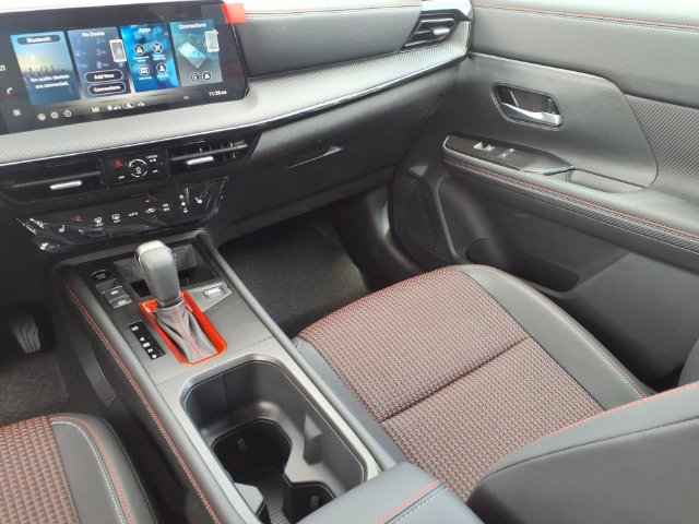 New 2026 Nissan Kicks SR FWD image 28