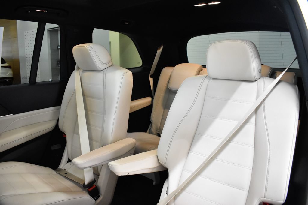 Certified 2025 Mercedes-Benz GLS 580 4MATIC image 34